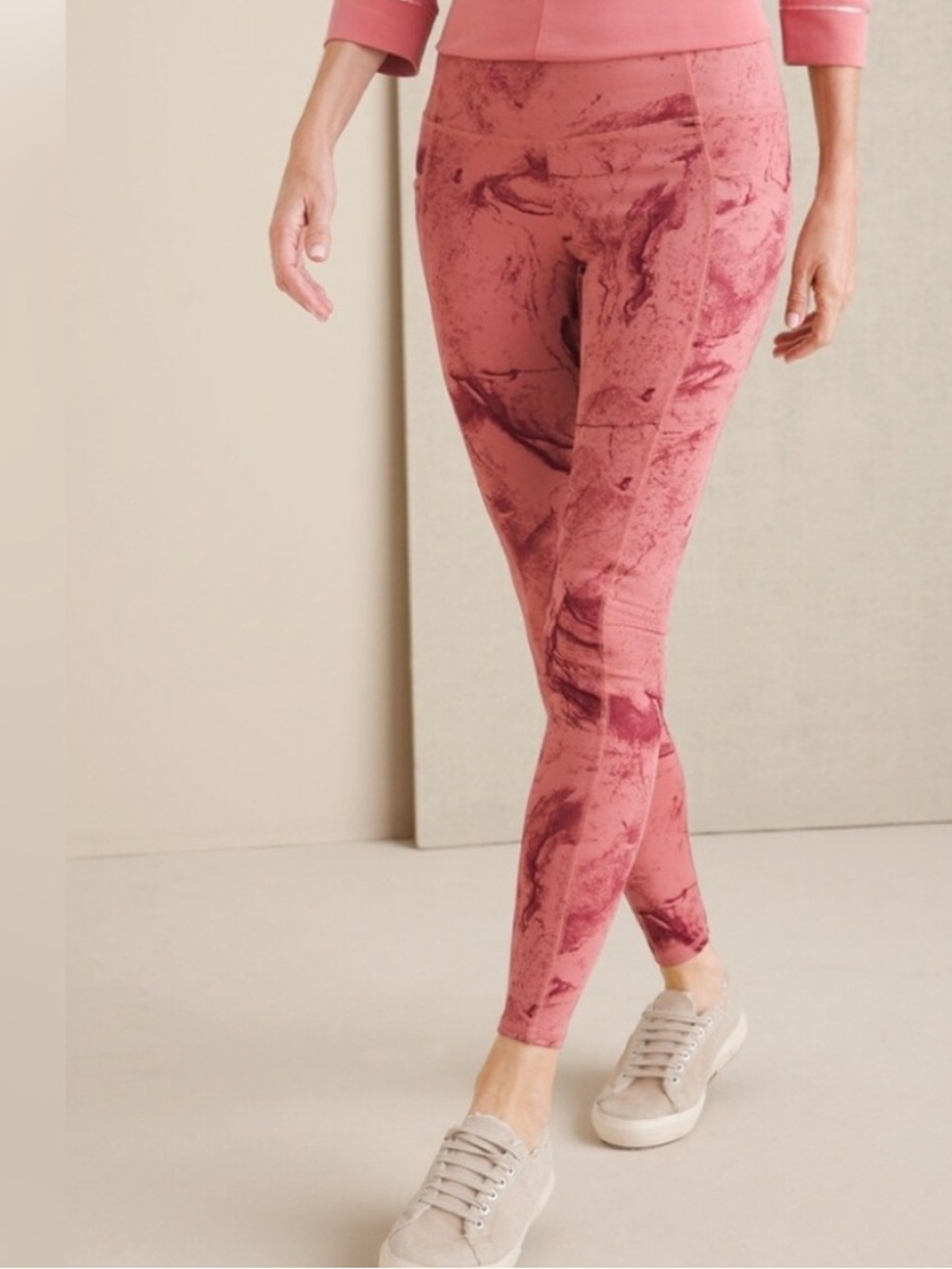 Chico’s Zenergy So Slimming Pink Rose Swirl Print Active Leggings